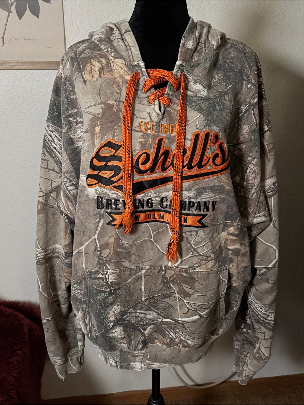 Camo graphic hoodie